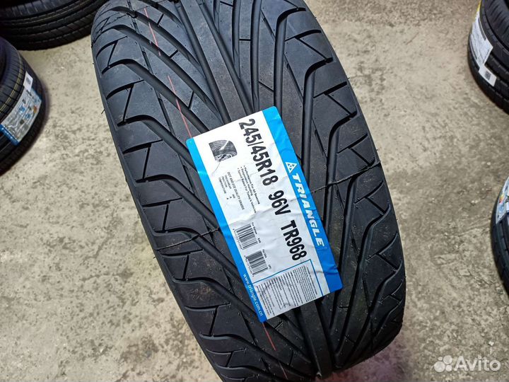 Triangle TR968 245/45 R18 96V