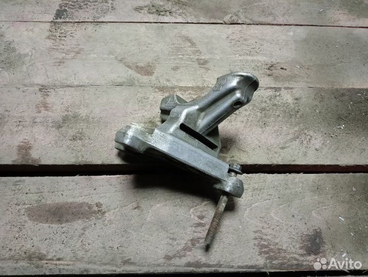 Опора рулевой рейки Honda Cr-V 3 2007-2012