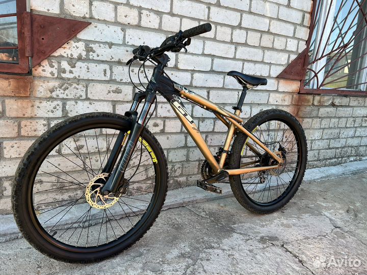 Велосипед горный мтв GT Chucker 1.0