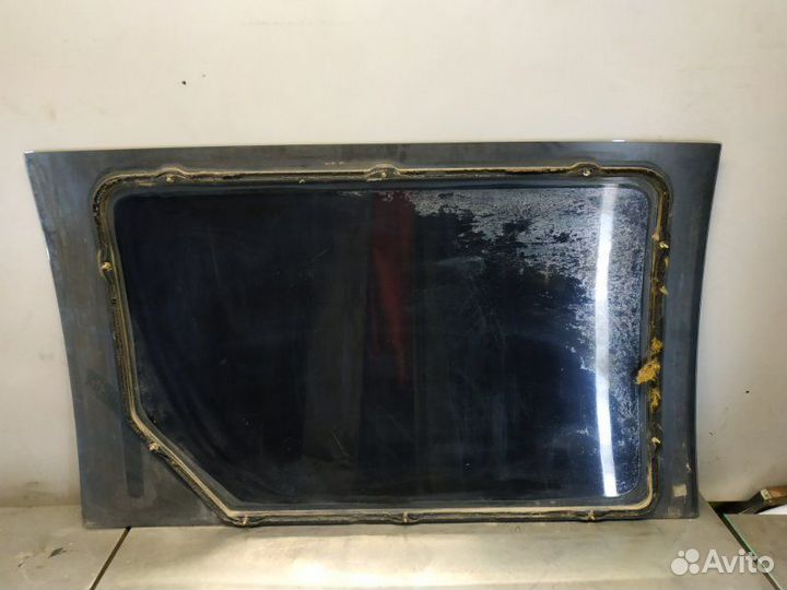 Стекло двери глухое заднее левое Dodge Caravan 3