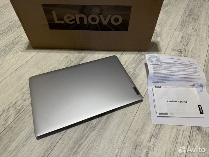 Lenovo ideapad (8/256Gb, FullHD)