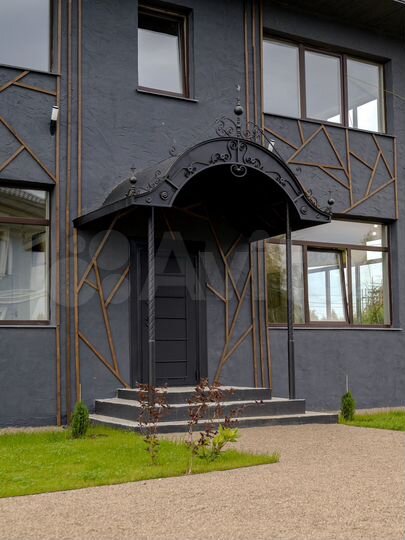 Дом 207 м² на участке 11,3 сот.