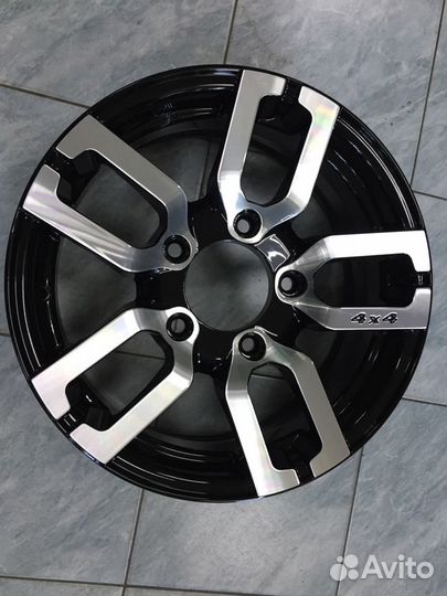 Диски литые R16 5*139,7 на Ниву