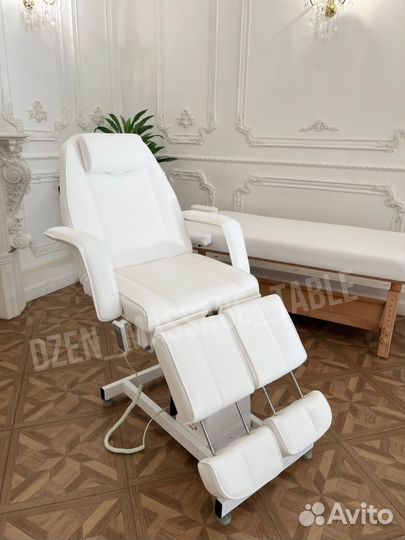 Педикюрное кресло с электроприводом