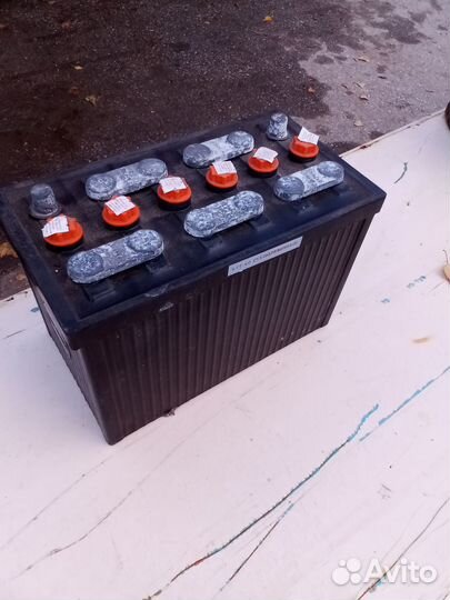Продам сухозаряженный аккумулятор