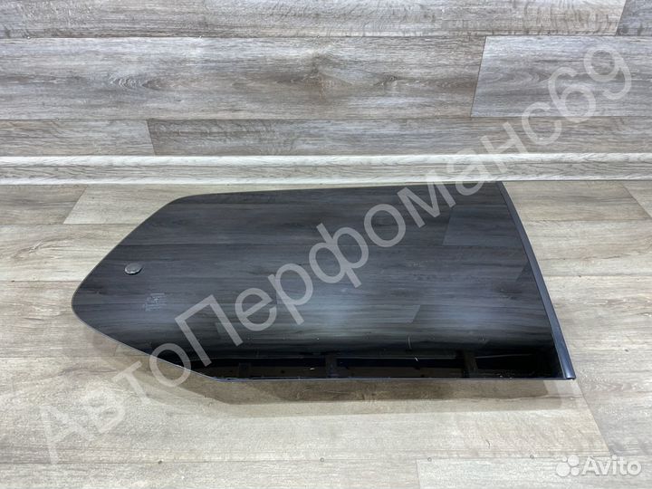 Стекло кузова заднее правое Land Cruiser Prado 120