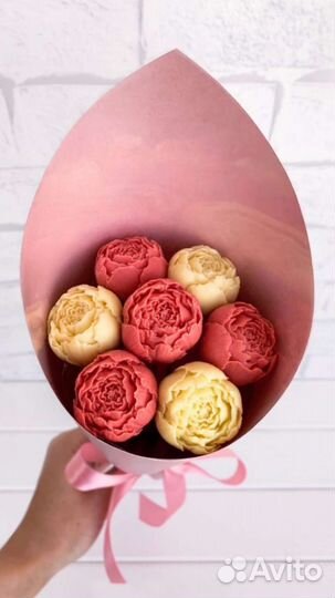 Шоколадные розы, пионы, тюльпаны, ромашки