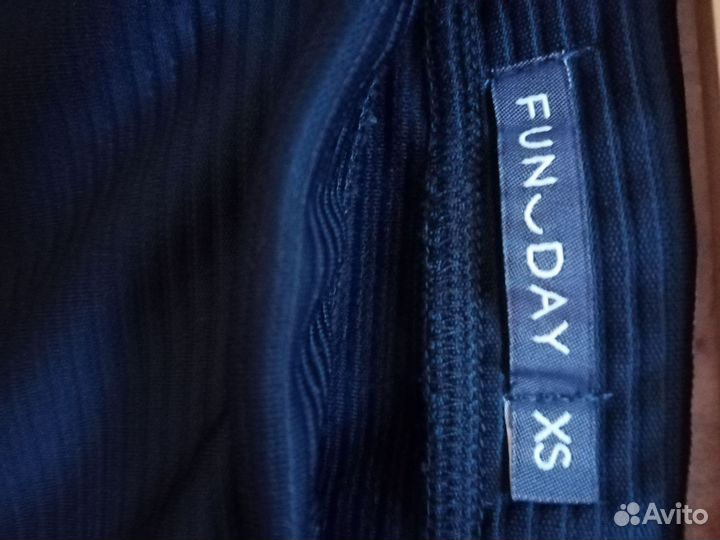 Две юбки в одни руки