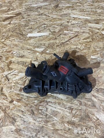 Помпа Термостат Skoda Octavia A7 13-21