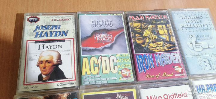 8 аудиокассет. Пиратки