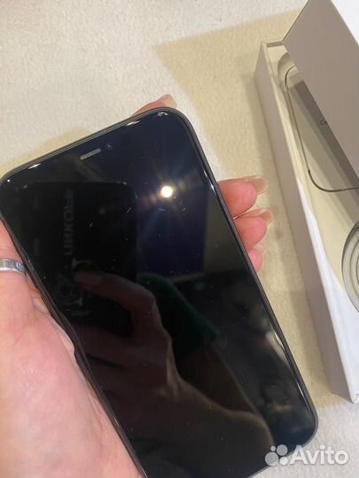 iPhone 11, 256 ГБ