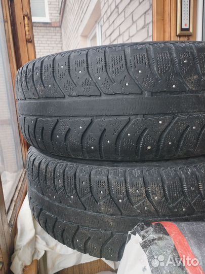 Bridgestone Ice Cruiser 7000 235/65 R17 108T