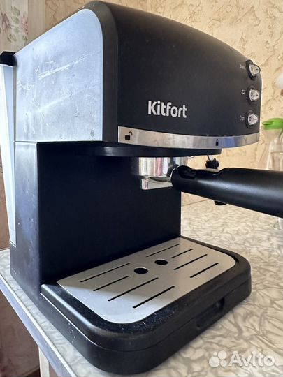 Кофеварка рожкового типа Kitfort кт-718