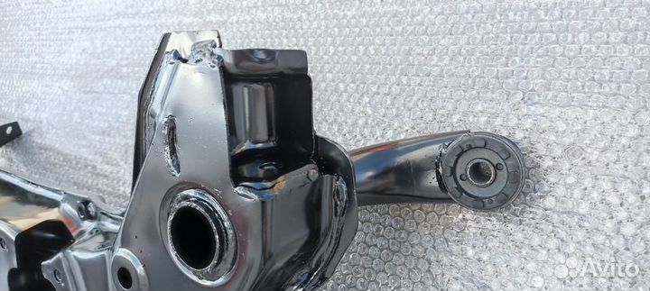 Передний подрамник Hyundai Getz 624011C200