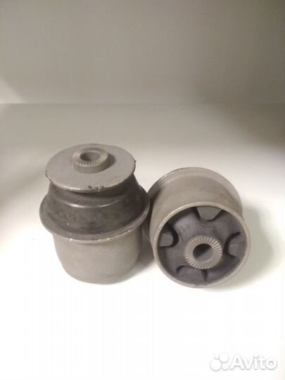 Сайленблок задней балки Джили Эмгранд ес7