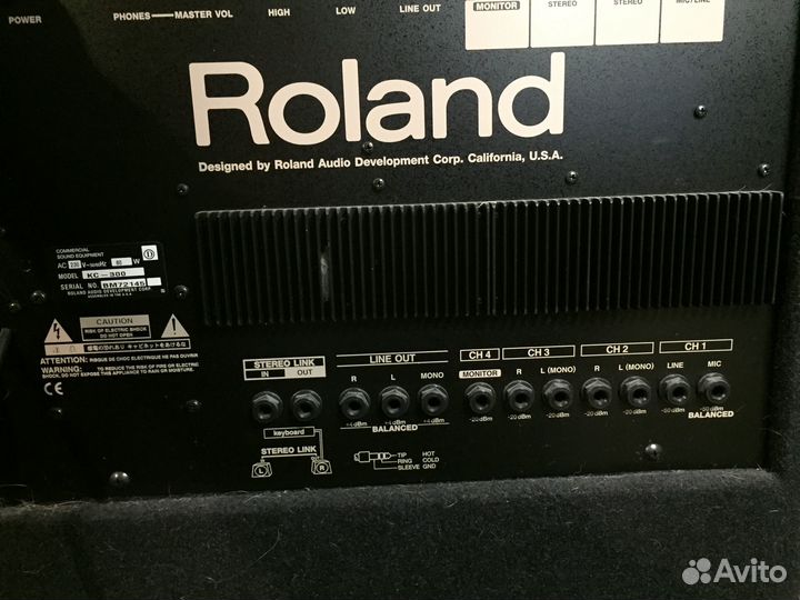 Roland KC 300