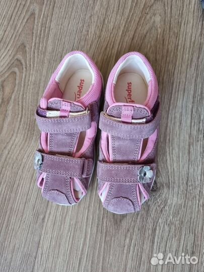 Сандалии для девочки superfit