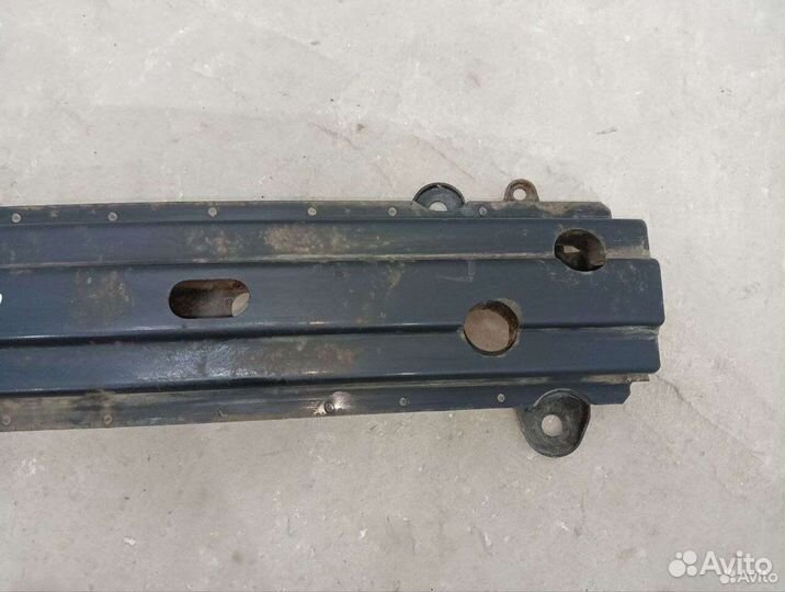 Усилитель переднего бампера Hyundai Getz