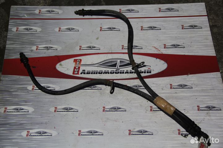 Тормозной шланг перед c Toyota Prius NHW20 1NZ-FXE