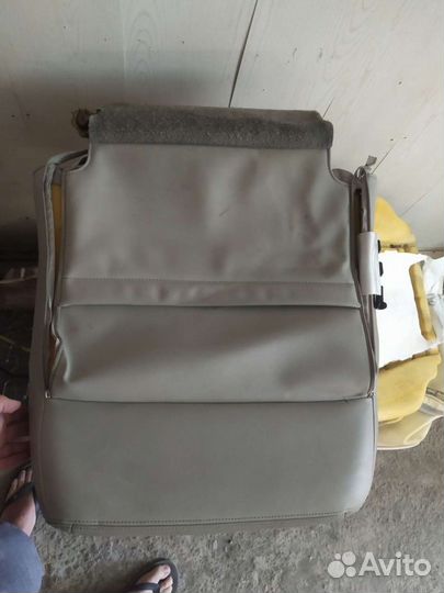 Запчасти для передних сидений паджеро4