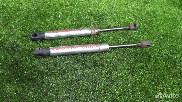Амортизатор багажника пара Volkswagen Passat седан