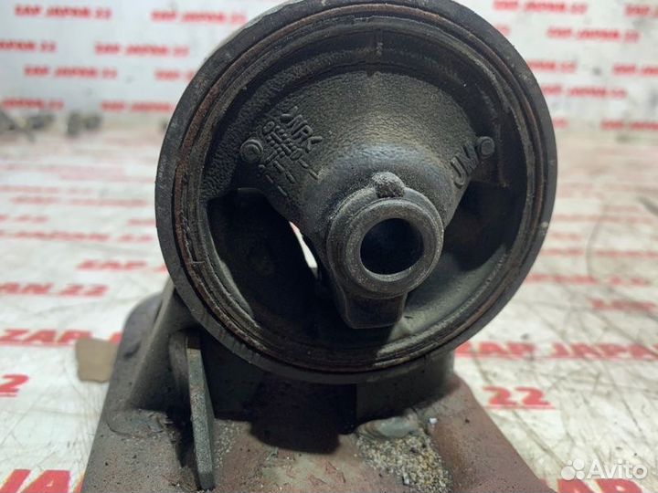 Подушка двигателя левая Mitsubishi Airtrek CU5W