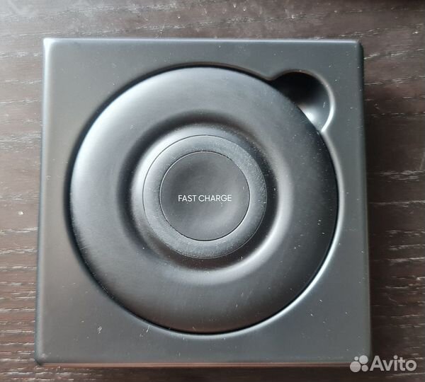 Беспроводное зарядное устройство Samsung