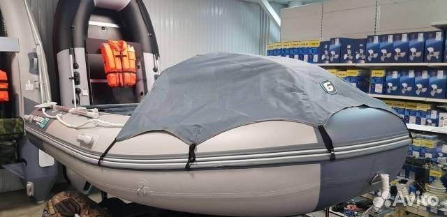 Лодка пвх Gladiator E380S светло/темно-серый