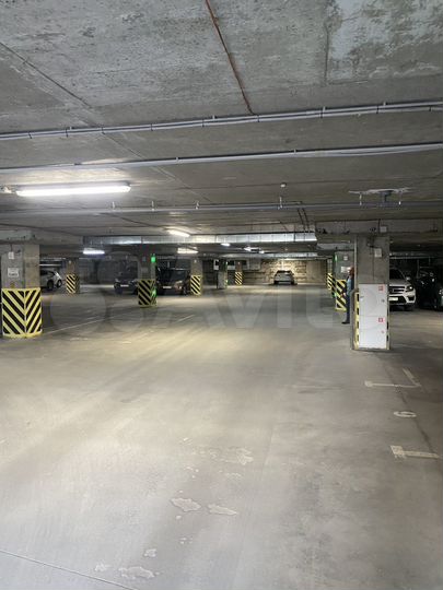 Машиноместо, 17 м²