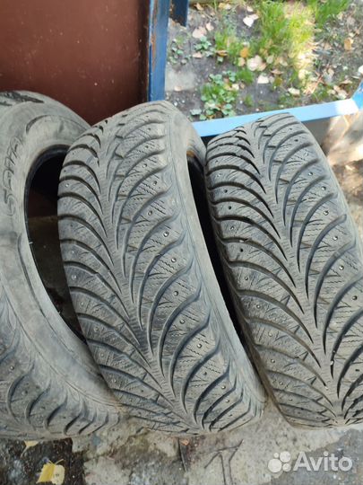 Sava Eskimo Stud 195/95 R15