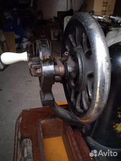 Швейная машина Singer