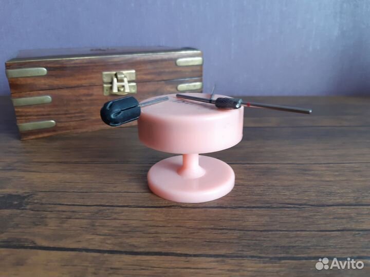 Магнитная подставка маникюр