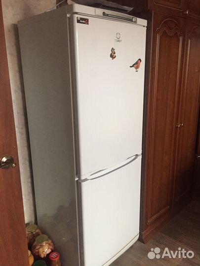 Холодильник indesit на запчасти