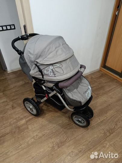 Прогулочная коляска