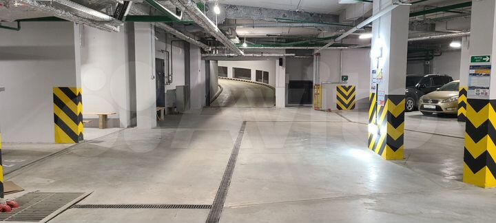 Машиноместо, 16 м²