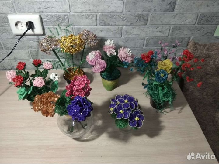 Цветы из бисера