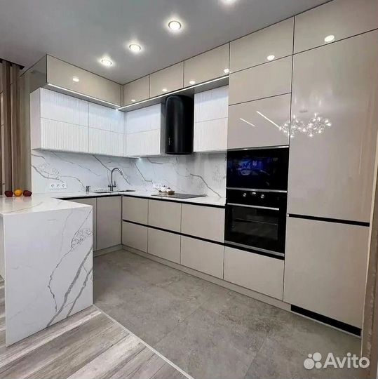 Кухни на заказ с искусственным камнем