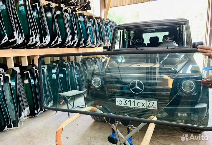 Лобовое стекло на Мерседес Гелендваген G-class