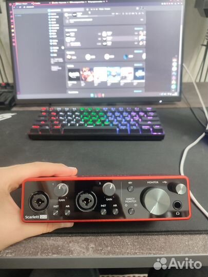 Звуковая карта focusrite 2i2 3gen