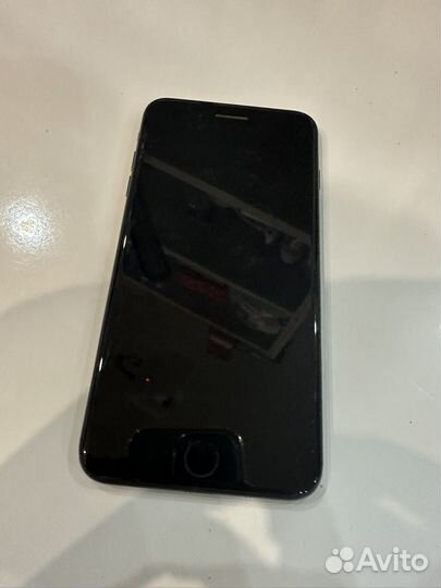 Телефон iPhone 7 plus 32 gb