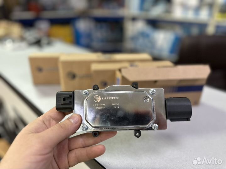 Блок управления вентилятором охл. ford focus 3