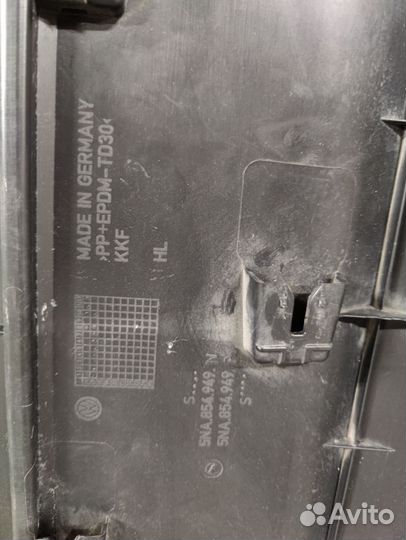 Накладка задней левой двери с хромом для тигуан 2