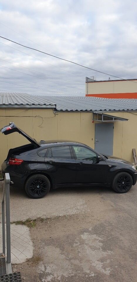BMW X6: фото владельца