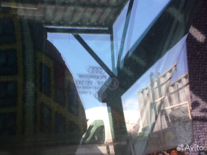 Стекла audi Q7