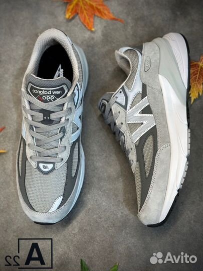 Кроссовки New Balance 990v6