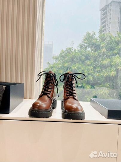 Ботинки женские Prada