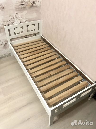 Детская кровать IKEA с матрасом