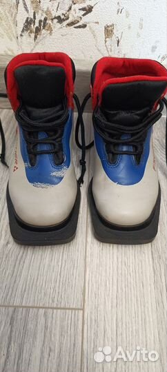 Лыжные ботинки fischer 33р