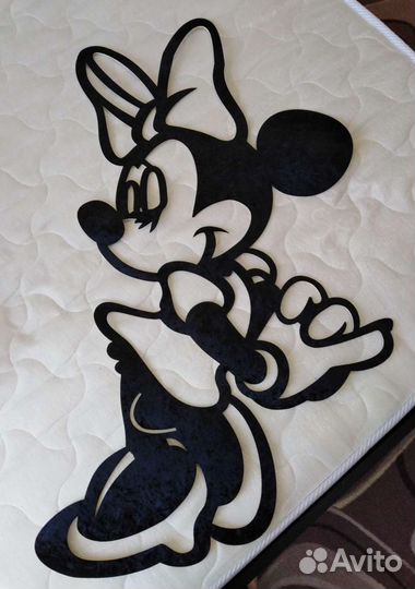 Аппликация на стену или шторы