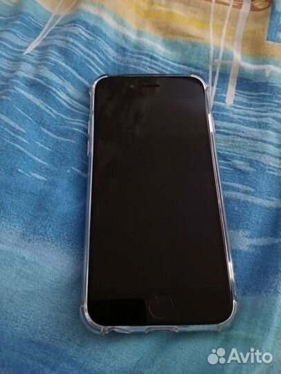 Телефон iPhone 6s